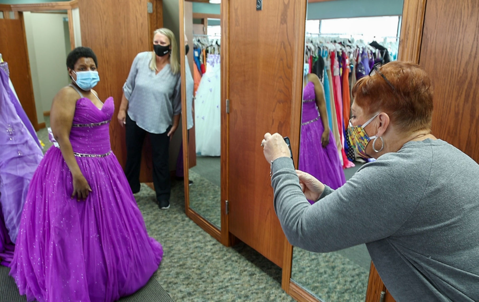 Hearts in Motion is allowing TradeWinds' female clients to come out and pick a dress at Dunhill Tuxedos.